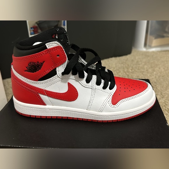 Jordan 1 Retro High OG Kids 2Y - Picture 1 of 4
